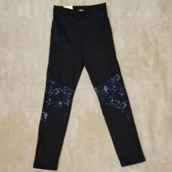 🧘‍♀️Mesh Inset High-Waisted Active Capris🧘‍♀️ - Picture 5 of 7